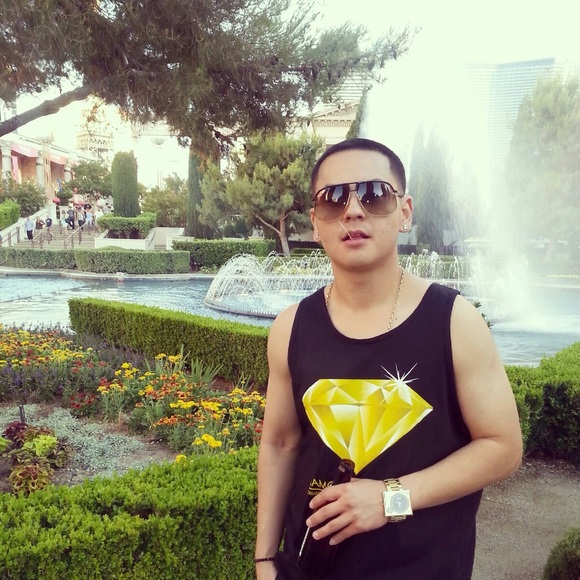 Meet your Posher, Rj - Picture 2 of 2